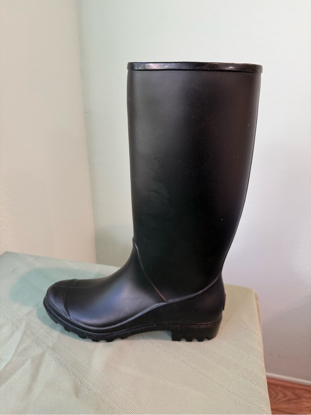 dav Lug Rain Boot 10 Black Brand New